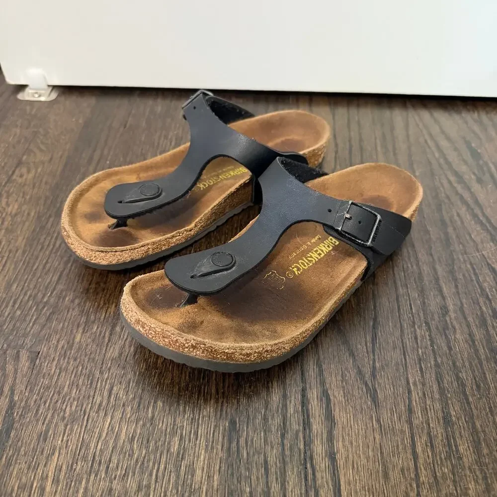 Birkenstock Gizeh Youth Sandal- Size 34/ US 3